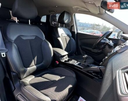 Белый Рено Kadjar, объемом двигателя 1.46 л и пробегом 170 тыс. км за 14200 $, фото 34 на Automoto.ua