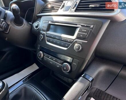 Белый Рено Kadjar, объемом двигателя 1.46 л и пробегом 170 тыс. км за 14200 $, фото 32 на Automoto.ua