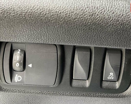 Белый Рено Kadjar, объемом двигателя 1.6 л и пробегом 252 тыс. км за 17800 $, фото 40 на Automoto.ua