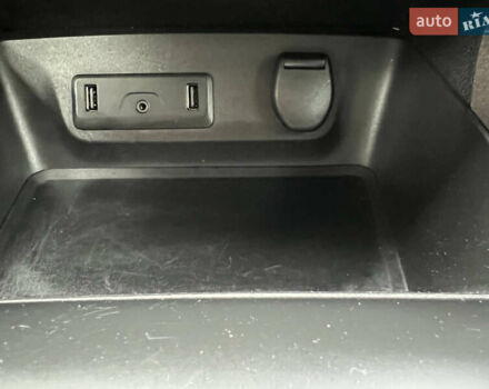 Белый Рено Kadjar, объемом двигателя 1.6 л и пробегом 252 тыс. км за 17800 $, фото 49 на Automoto.ua