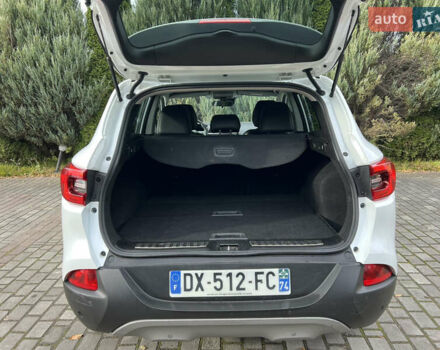 Белый Рено Kadjar, объемом двигателя 1.6 л и пробегом 252 тыс. км за 17800 $, фото 136 на Automoto.ua