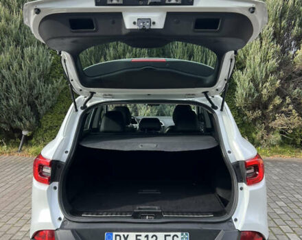 Белый Рено Kadjar, объемом двигателя 1.6 л и пробегом 252 тыс. км за 17800 $, фото 135 на Automoto.ua