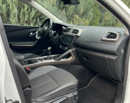 Белый Рено Kadjar, объемом двигателя 1.6 л и пробегом 252 тыс. км за 17800 $, фото 88 на Automoto.ua