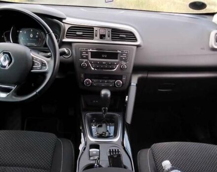 Белый Рено Kadjar, объемом двигателя 1.5 л и пробегом 148 тыс. км за 15500 $, фото 3 на Automoto.ua