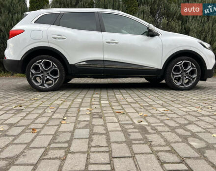 Белый Рено Kadjar, объемом двигателя 1.6 л и пробегом 252 тыс. км за 17800 $, фото 126 на Automoto.ua
