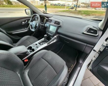 Белый Рено Kadjar, объемом двигателя 1.5 л и пробегом 232 тыс. км за 14950 $, фото 47 на Automoto.ua