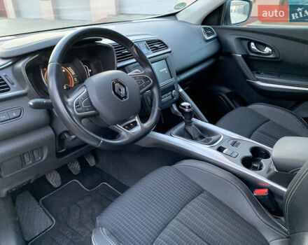 Белый Рено Kadjar, объемом двигателя 1.6 л и пробегом 132 тыс. км за 17500 $, фото 6 на Automoto.ua
