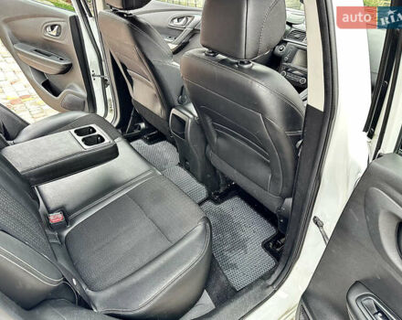 Белый Рено Kadjar, объемом двигателя 1.6 л и пробегом 209 тыс. км за 14100 $, фото 18 на Automoto.ua
