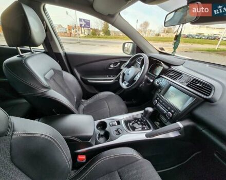 Белый Рено Kadjar, объемом двигателя 1.5 л и пробегом 232 тыс. км за 14950 $, фото 43 на Automoto.ua
