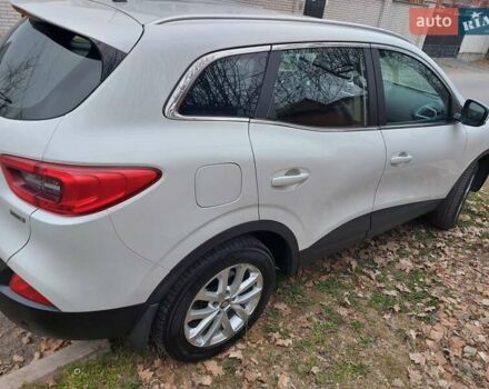 Белый Рено Kadjar, объемом двигателя 1.46 л и пробегом 100 тыс. км за 17000 $, фото 5 на Automoto.ua