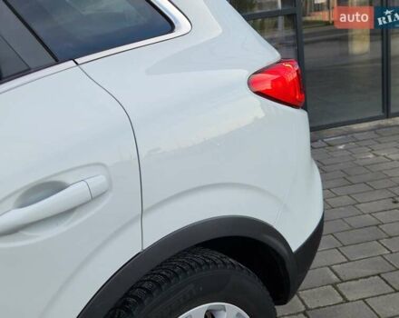 Белый Рено Kadjar, объемом двигателя 1.5 л и пробегом 232 тыс. км за 14950 $, фото 23 на Automoto.ua