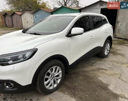 Білий Рено Kadjar, об'ємом двигуна 1.46 л та пробігом 162 тис. км за 16750 $, фото 2 на Automoto.ua