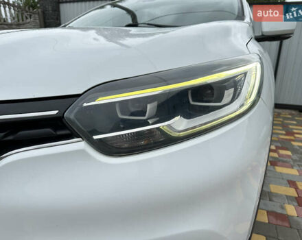 Белый Рено Kadjar, объемом двигателя 1.6 л и пробегом 209 тыс. км за 14100 $, фото 63 на Automoto.ua
