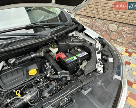 Белый Рено Kadjar, объемом двигателя 1.6 л и пробегом 209 тыс. км за 14100 $, фото 66 на Automoto.ua