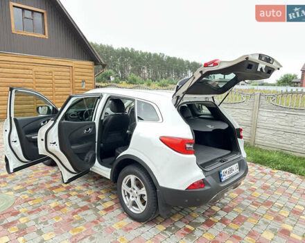 Белый Рено Kadjar, объемом двигателя 1.6 л и пробегом 209 тыс. км за 14100 $, фото 13 на Automoto.ua