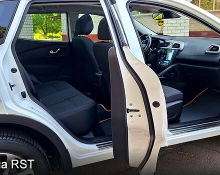 Белый Рено Kadjar, объемом двигателя 1.5 л и пробегом 112 тыс. км за 16500 $, фото 8 на Automoto.ua