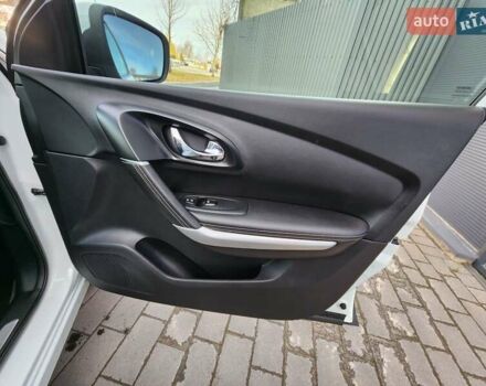 Белый Рено Kadjar, объемом двигателя 1.5 л и пробегом 232 тыс. км за 14950 $, фото 45 на Automoto.ua
