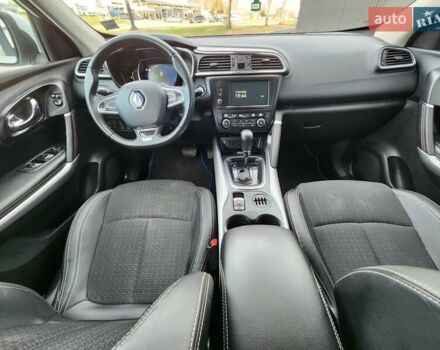 Белый Рено Kadjar, объемом двигателя 1.5 л и пробегом 232 тыс. км за 14950 $, фото 57 на Automoto.ua