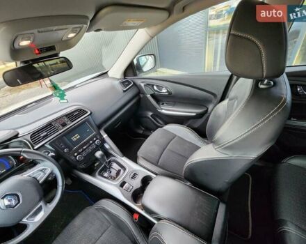 Белый Рено Kadjar, объемом двигателя 1.5 л и пробегом 232 тыс. км за 14950 $, фото 59 на Automoto.ua