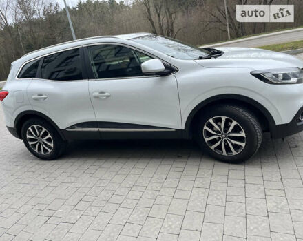 Белый Рено Kadjar, объемом двигателя 1.5 л и пробегом 240 тыс. км за 15600 $, фото 12 на Automoto.ua