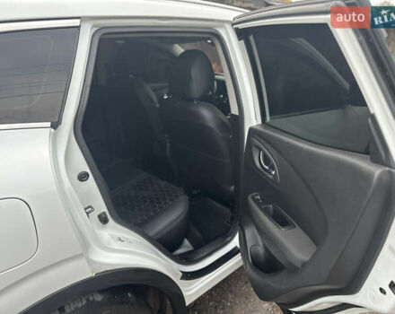 Белый Рено Kadjar, объемом двигателя 1.5 л и пробегом 249 тыс. км за 15700 $, фото 10 на Automoto.ua