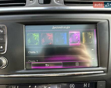 Белый Рено Kadjar, объемом двигателя 1.5 л и пробегом 230 тыс. км за 16000 $, фото 99 на Automoto.ua