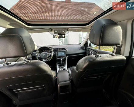 Белый Рено Kadjar, объемом двигателя 1.5 л и пробегом 230 тыс. км за 16000 $, фото 65 на Automoto.ua