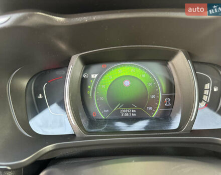 Белый Рено Kadjar, объемом двигателя 1.5 л и пробегом 230 тыс. км за 16000 $, фото 104 на Automoto.ua