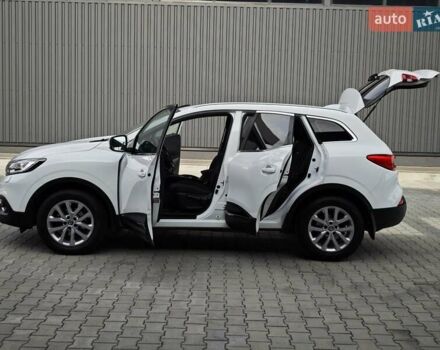 Белый Рено Kadjar, объемом двигателя 1.46 л и пробегом 184 тыс. км за 16500 $, фото 61 на Automoto.ua