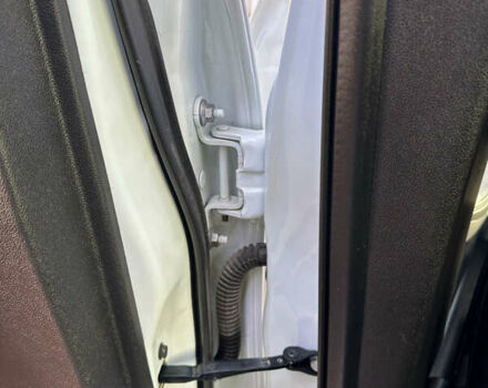 Белый Рено Kadjar, объемом двигателя 1.5 л и пробегом 230 тыс. км за 16000 $, фото 53 на Automoto.ua