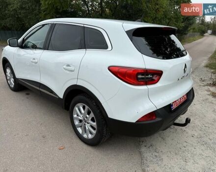 Белый Рено Kadjar, объемом двигателя 1.46 л и пробегом 192 тыс. км за 17700 $, фото 3 на Automoto.ua