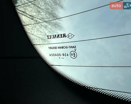 Белый Рено Kadjar, объемом двигателя 1.5 л и пробегом 230 тыс. км за 16000 $, фото 27 на Automoto.ua