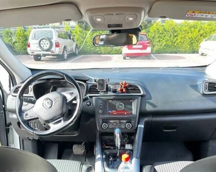 Білий Рено Kadjar, об'ємом двигуна 1.46 л та пробігом 175 тис. км за 16000 $, фото 11 на Automoto.ua