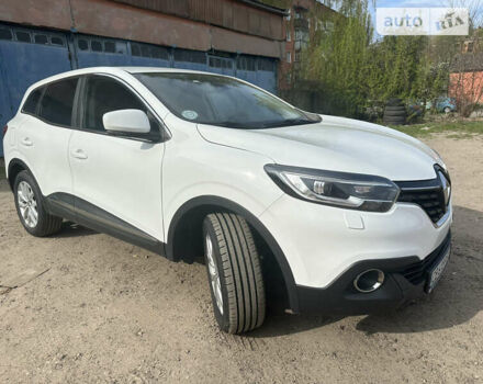 Белый Рено Kadjar, объемом двигателя 1.46 л и пробегом 201 тыс. км за 16999 $, фото 7 на Automoto.ua