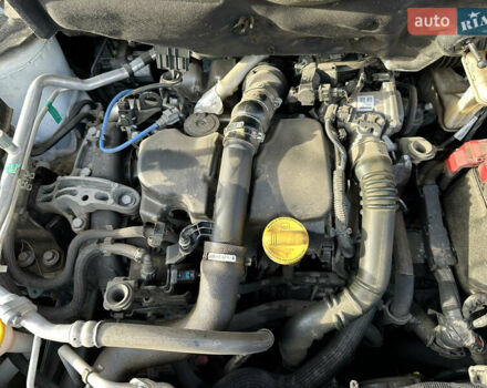Белый Рено Kadjar, объемом двигателя 1.5 л и пробегом 230 тыс. км за 16000 $, фото 22 на Automoto.ua