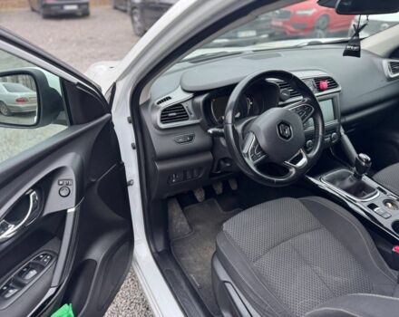 Белый Рено Kadjar, объемом двигателя 1.5 л и пробегом 202 тыс. км за 14700 $, фото 5 на Automoto.ua