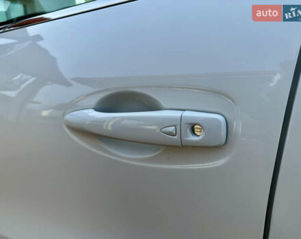 Белый Рено Kadjar, объемом двигателя 1.5 л и пробегом 230 тыс. км за 16000 $, фото 4 на Automoto.ua