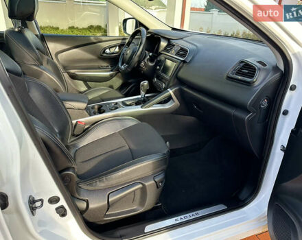 Белый Рено Kadjar, объемом двигателя 1.5 л и пробегом 230 тыс. км за 16000 $, фото 56 на Automoto.ua