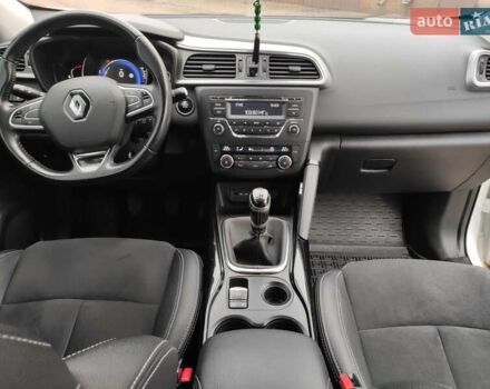 Белый Рено Kadjar, объемом двигателя 1.46 л и пробегом 210 тыс. км за 17200 $, фото 22 на Automoto.ua