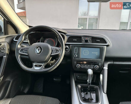 Белый Рено Kadjar, объемом двигателя 1.5 л и пробегом 230 тыс. км за 16000 $, фото 68 на Automoto.ua