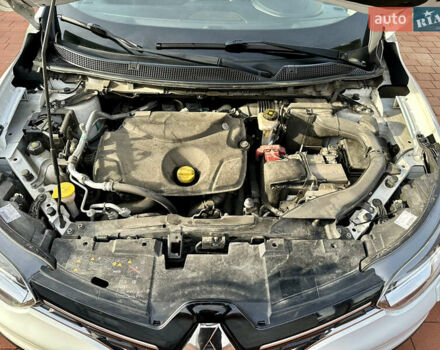 Белый Рено Kadjar, объемом двигателя 1.5 л и пробегом 230 тыс. км за 16000 $, фото 21 на Automoto.ua