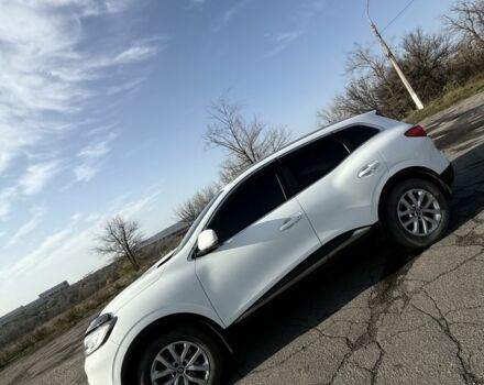 Белый Рено Kadjar, объемом двигателя 1.5 л и пробегом 250 тыс. км за 14700 $, фото 6 на Automoto.ua