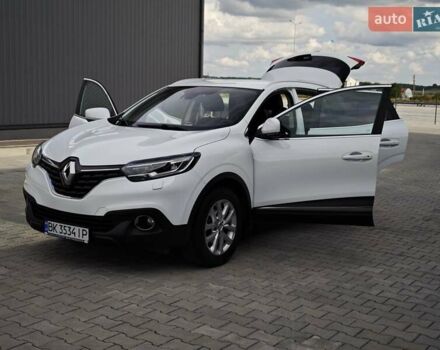 Белый Рено Kadjar, объемом двигателя 1.46 л и пробегом 184 тыс. км за 16500 $, фото 57 на Automoto.ua