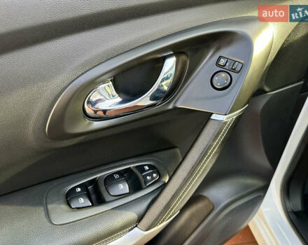 Белый Рено Kadjar, объемом двигателя 1.5 л и пробегом 230 тыс. км за 16000 $, фото 71 на Automoto.ua