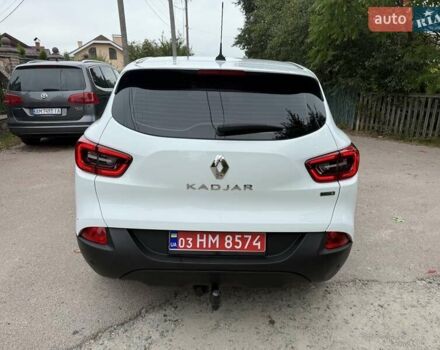 Белый Рено Kadjar, объемом двигателя 1.46 л и пробегом 192 тыс. км за 17700 $, фото 4 на Automoto.ua