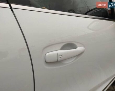 Белый Рено Kadjar, объемом двигателя 1.46 л и пробегом 210 тыс. км за 17200 $, фото 12 на Automoto.ua