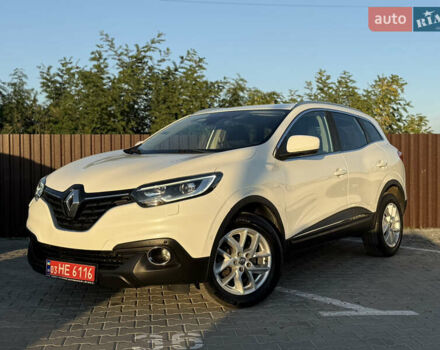 Белый Рено Kadjar, объемом двигателя 1.5 л и пробегом 219 тыс. км за 17250 $, фото 2 на Automoto.ua