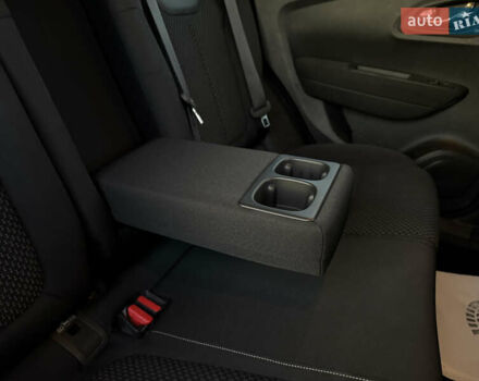 Белый Рено Kadjar, объемом двигателя 1.5 л и пробегом 219 тыс. км за 16600 $, фото 25 на Automoto.ua