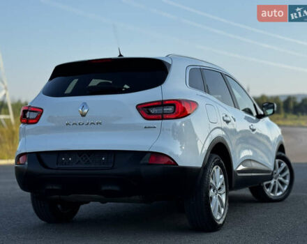 Белый Рено Kadjar, объемом двигателя 1.5 л и пробегом 155 тыс. км за 17700 $, фото 26 на Automoto.ua