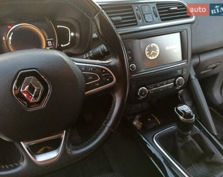 Белый Рено Kadjar, объемом двигателя 1.6 л и пробегом 146 тыс. км за 16399 $, фото 12 на Automoto.ua